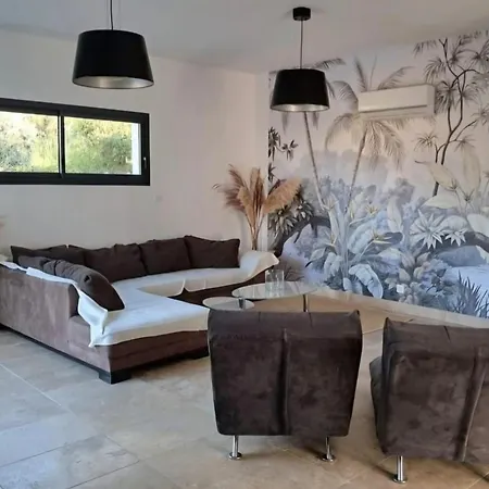 Villa Des Lauriers Roses